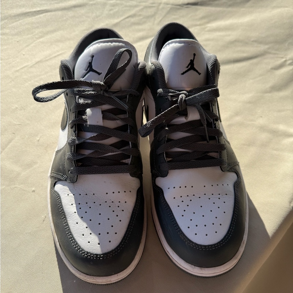 Air Jordan Low Men's Size 11